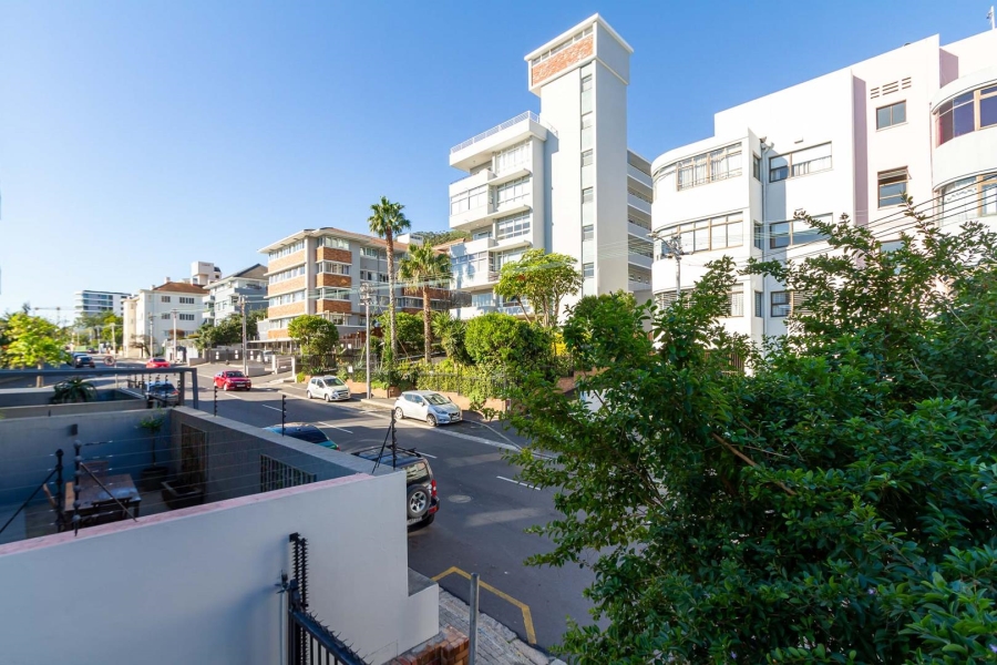 To Let 3 Bedroom Property for Rent in Sea Point Western Cape